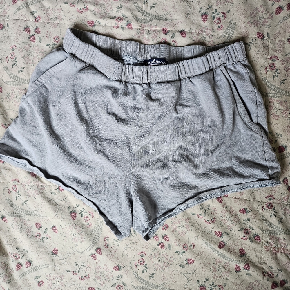 10/$15 Freshman 1996 12/14 Lounge Sleep Short